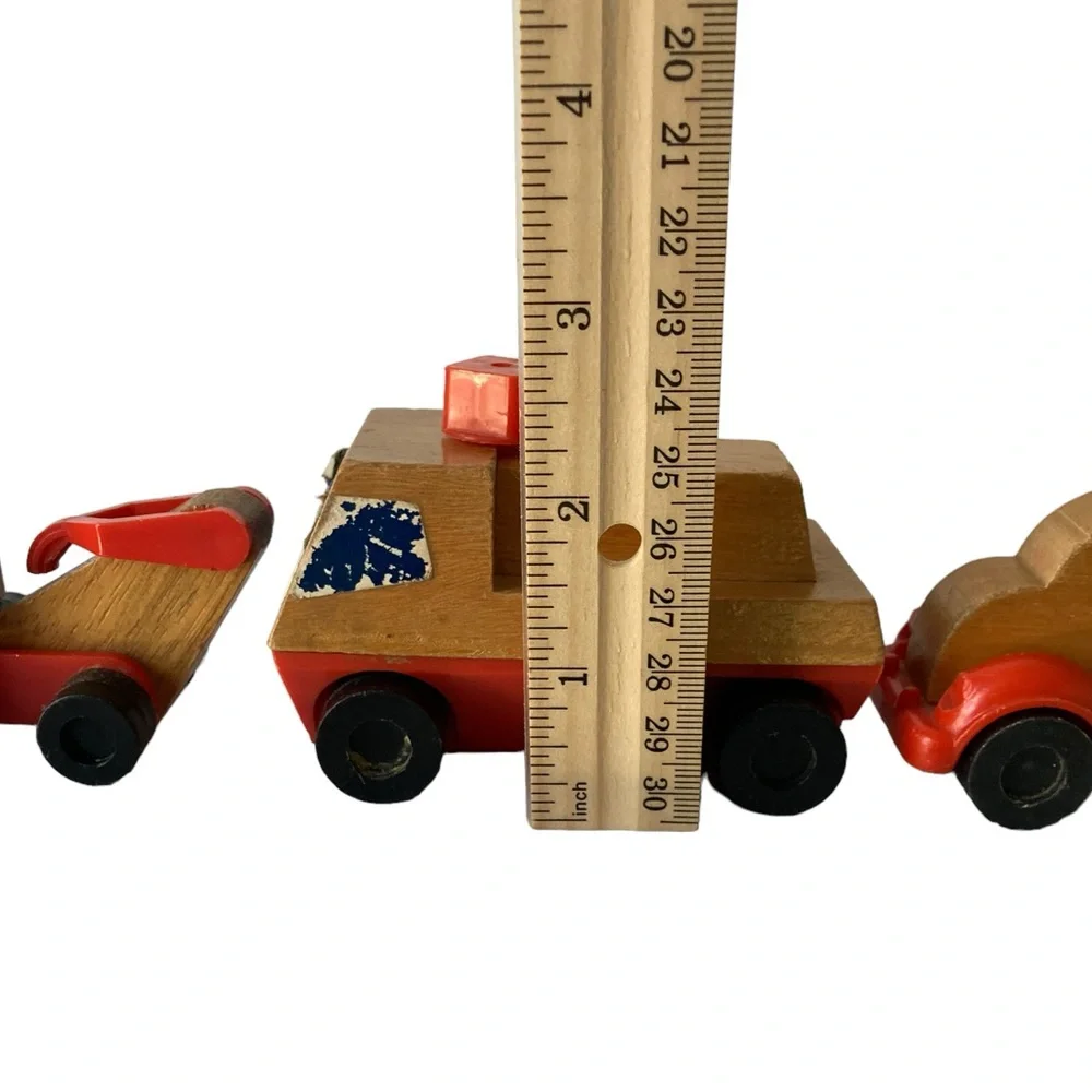 Lot - Vintage Mattel Wooden Plastic Vehicles 1971 1974. Wind Up Truck‎